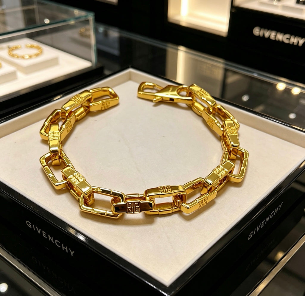 Floral Bracelet in Gold-Tone – Design 007 side detail