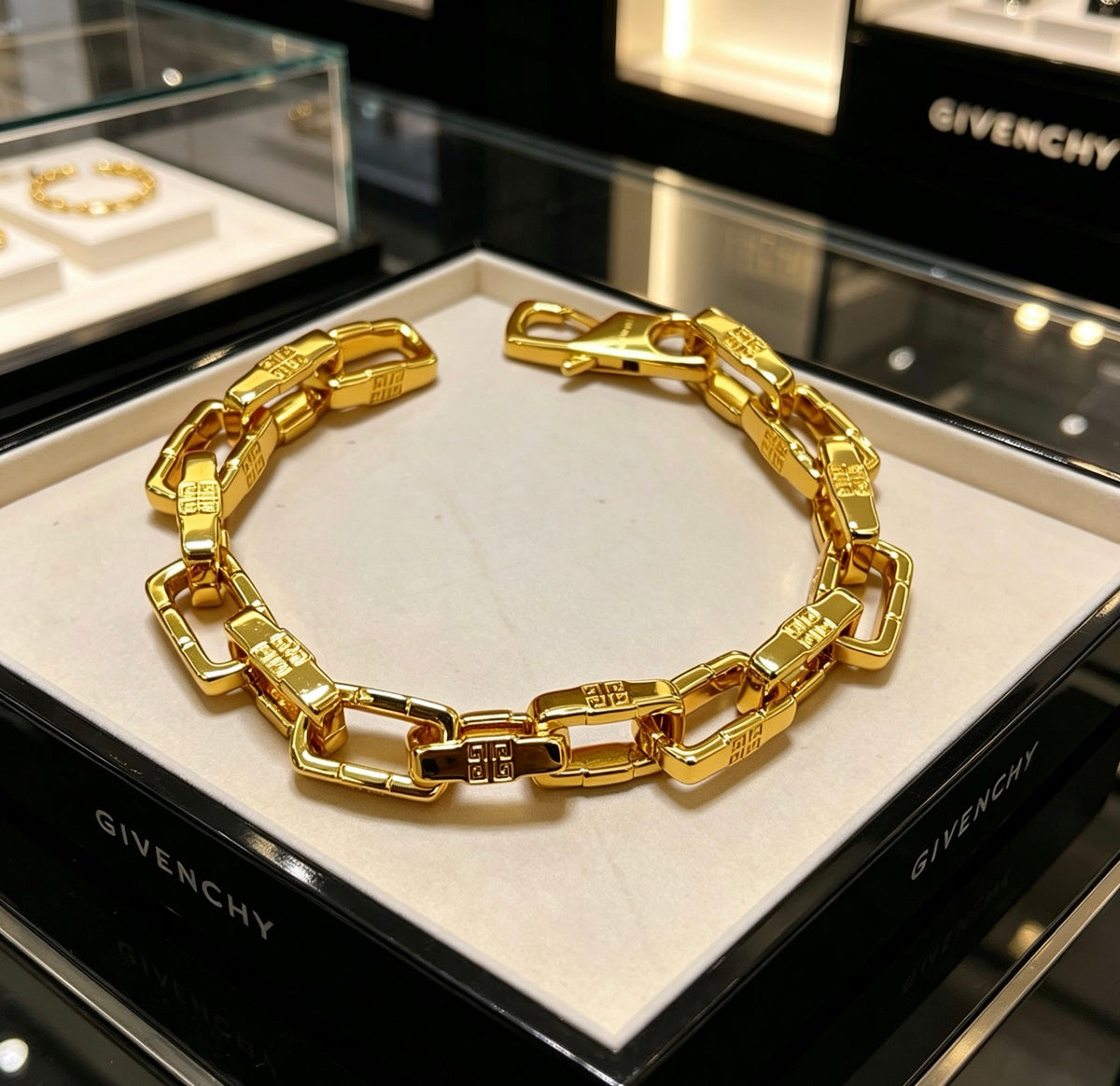 Floral Bracelet in Gold-Tone – Design 001 side detail