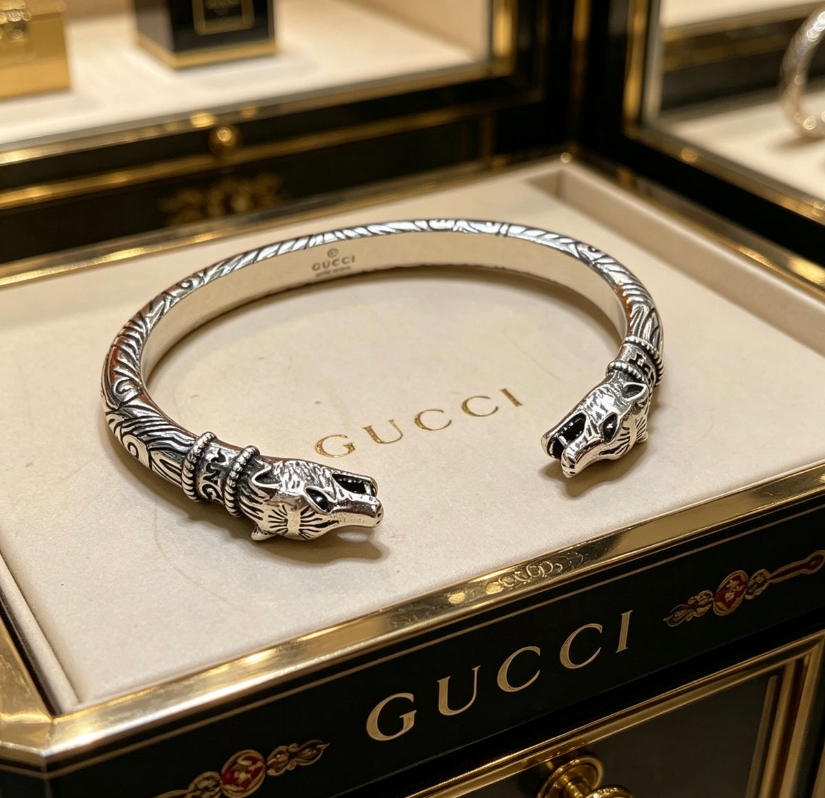 Double-G Emblem Bangle in Polished Metal-Tone – Design 030 main product view