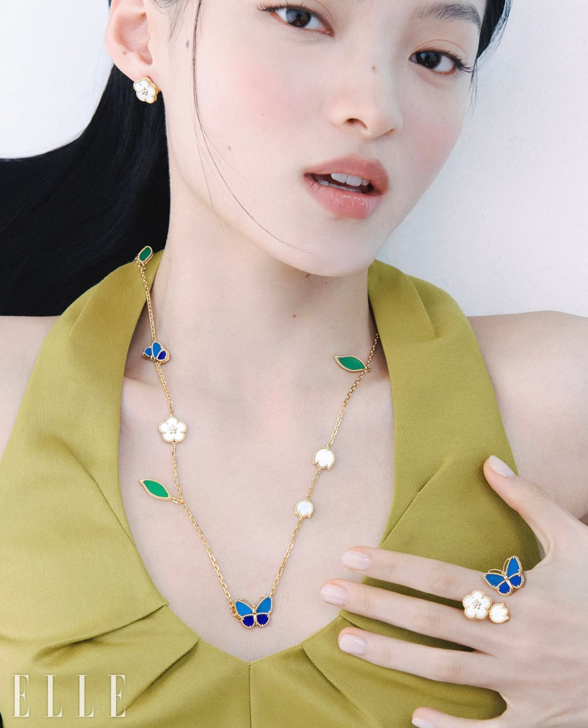 Butterfly Pendant Necklace in Rose-Gold-Tone – Rose Gold side detail