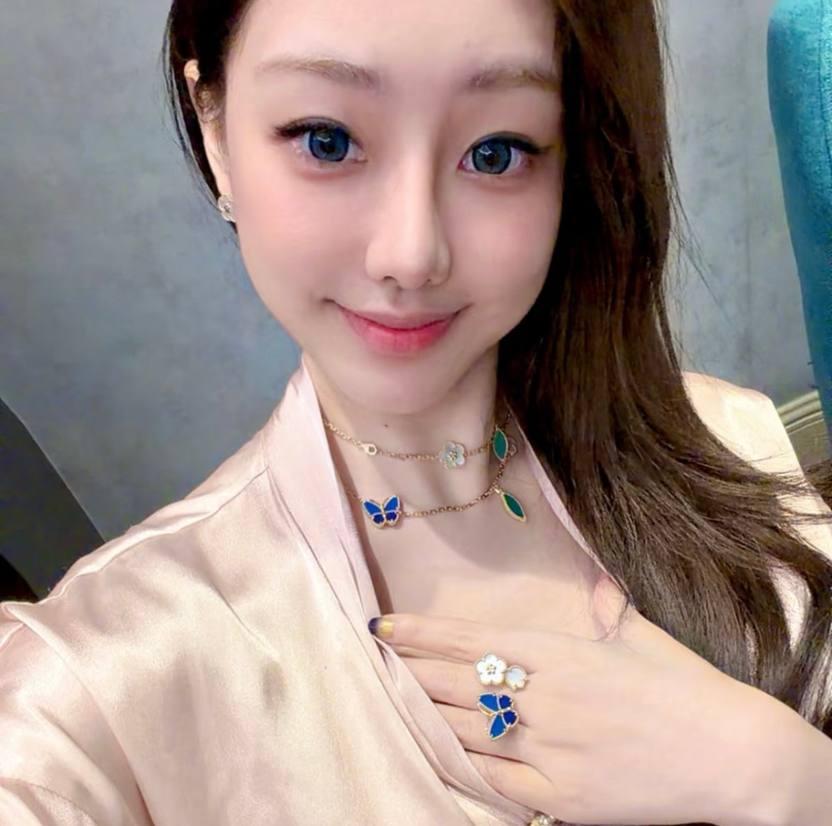 Butterfly Pendant Necklace in Rose-Gold-Tone – Rose Gold detail view
