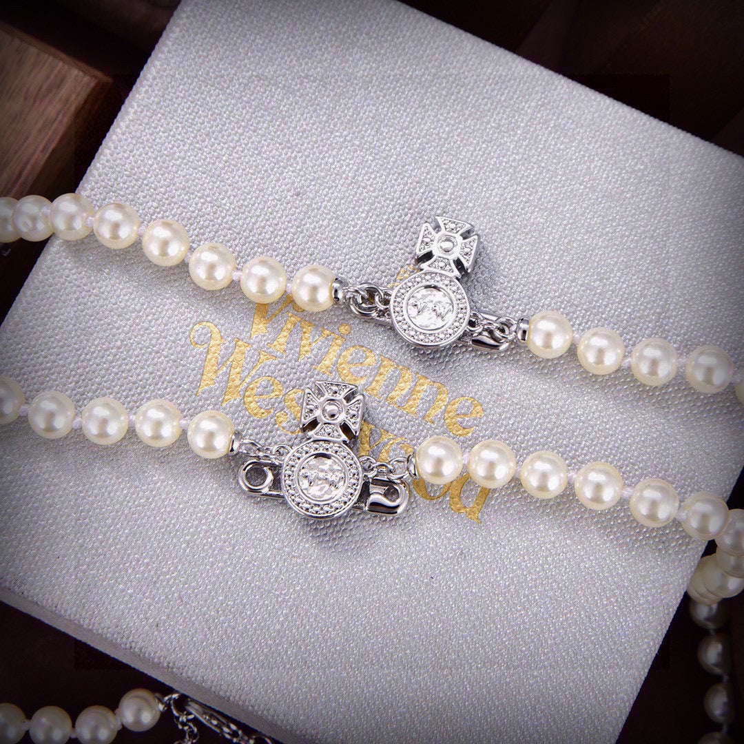 Orb Bracelet in Polished Metal-Tone – Pearl Detail – Design 007 close-up detail