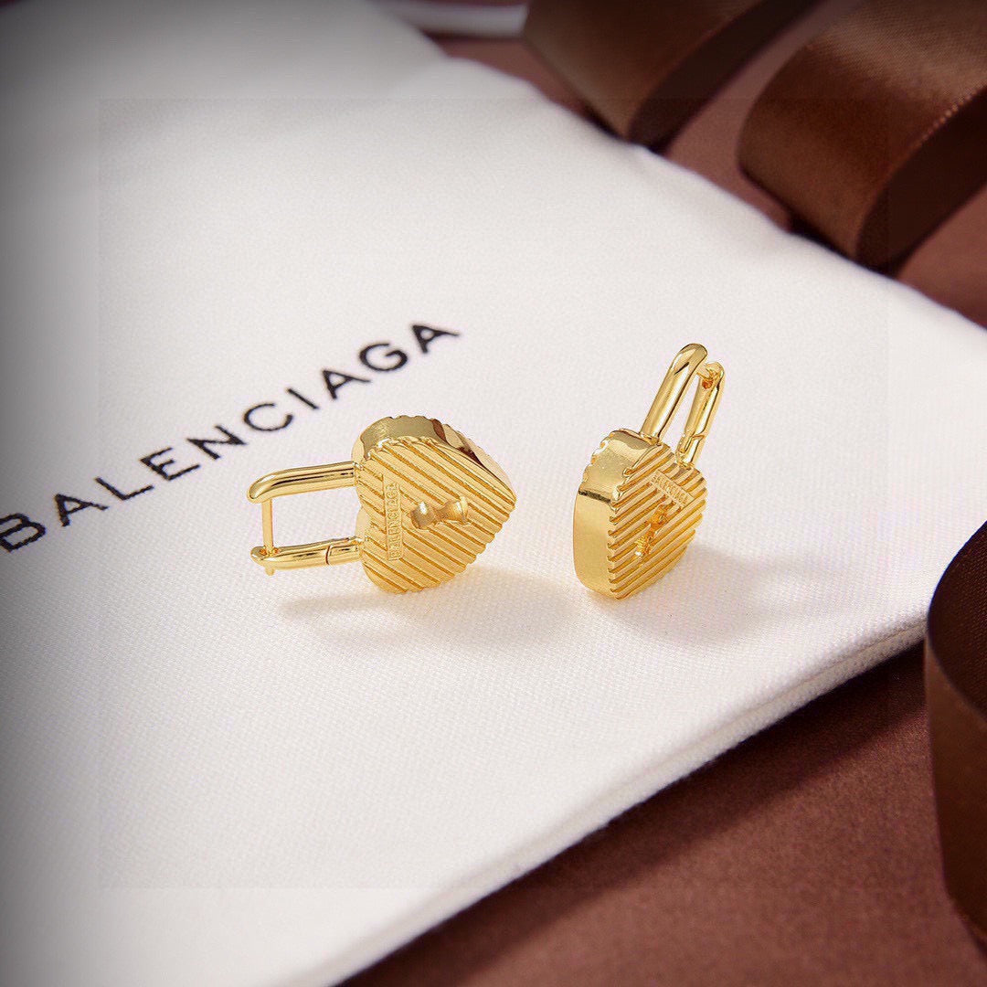 Ring Motif Statement Earrings in Gold-Tone – Design 007 styled product view