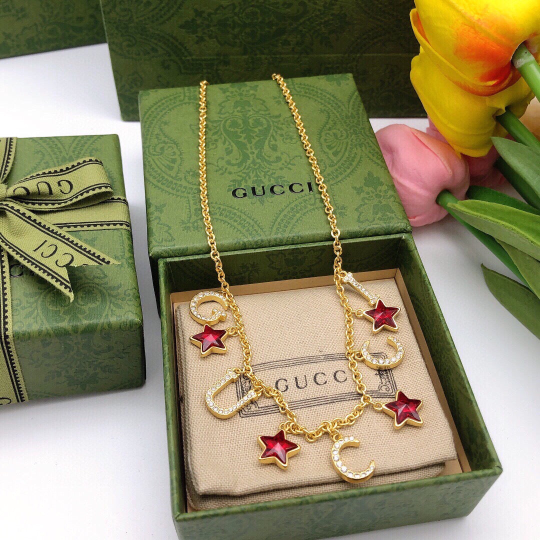 Double-G Emblem Pendant Necklace in Polished Metal-Tone – Red Detail side detail