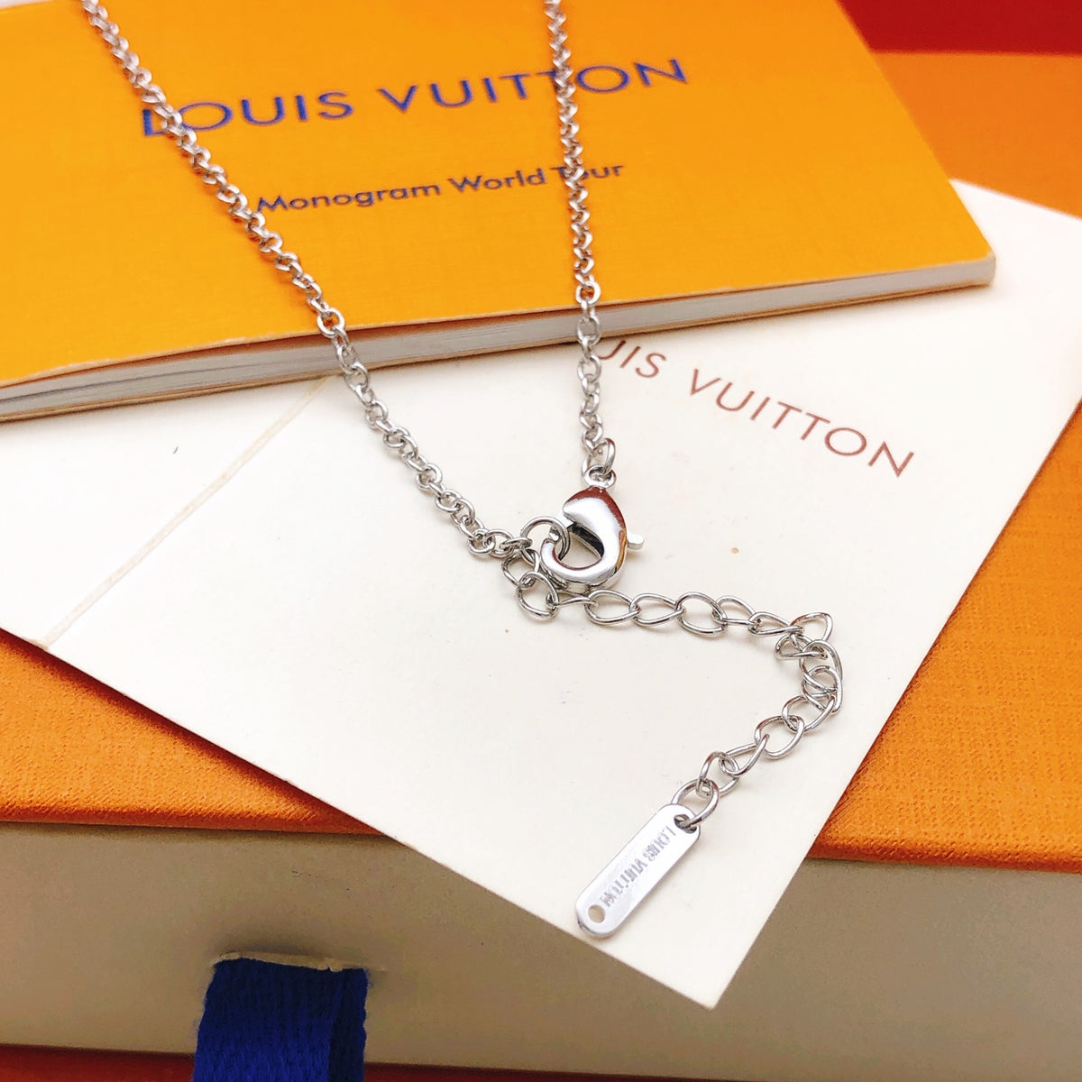 Lock Pendant Necklace in Gold-Tone – Design 008 detail view