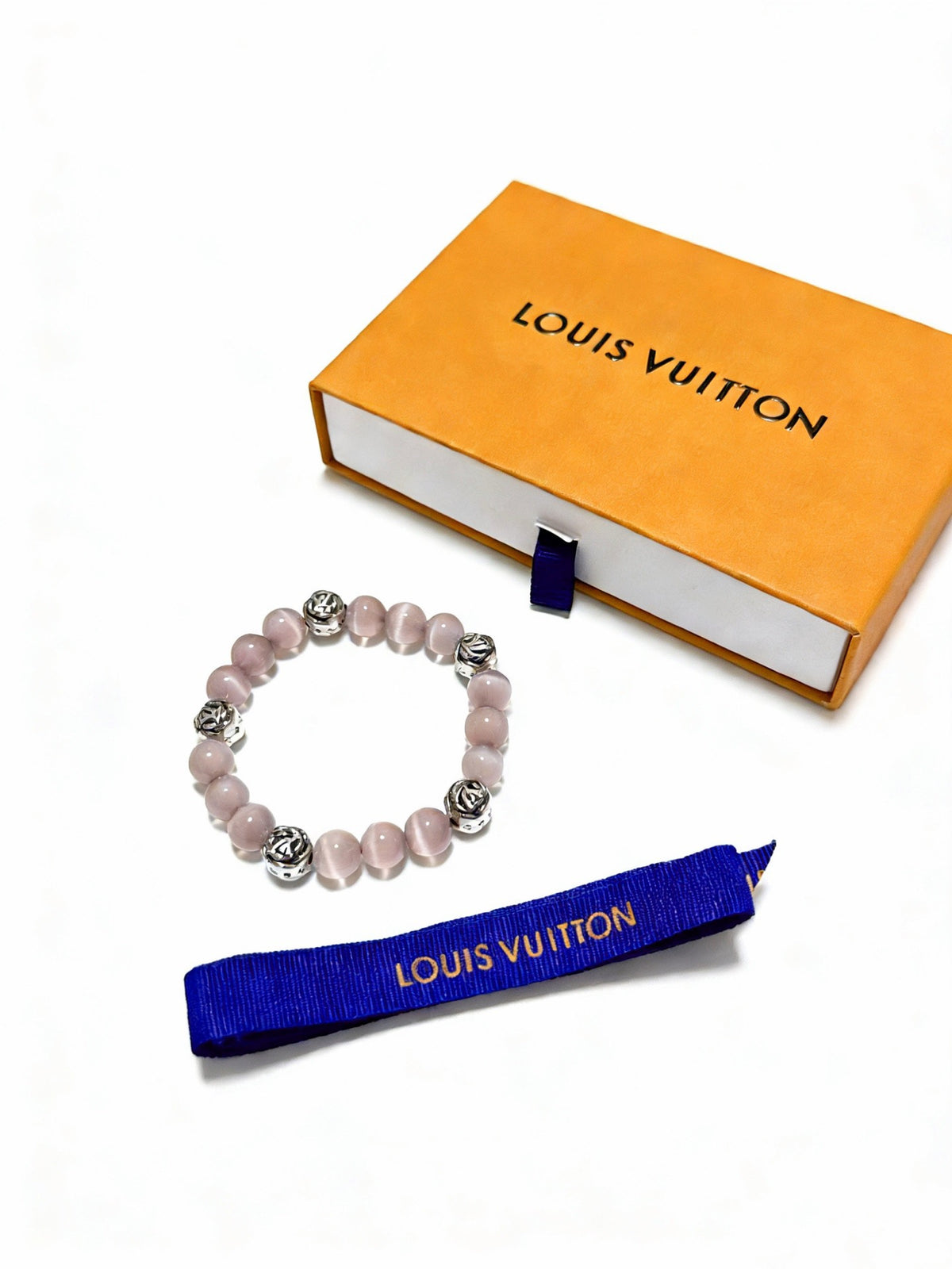 Geometric Emblem Bracelet in Silver-Tone – Design 025 detail view