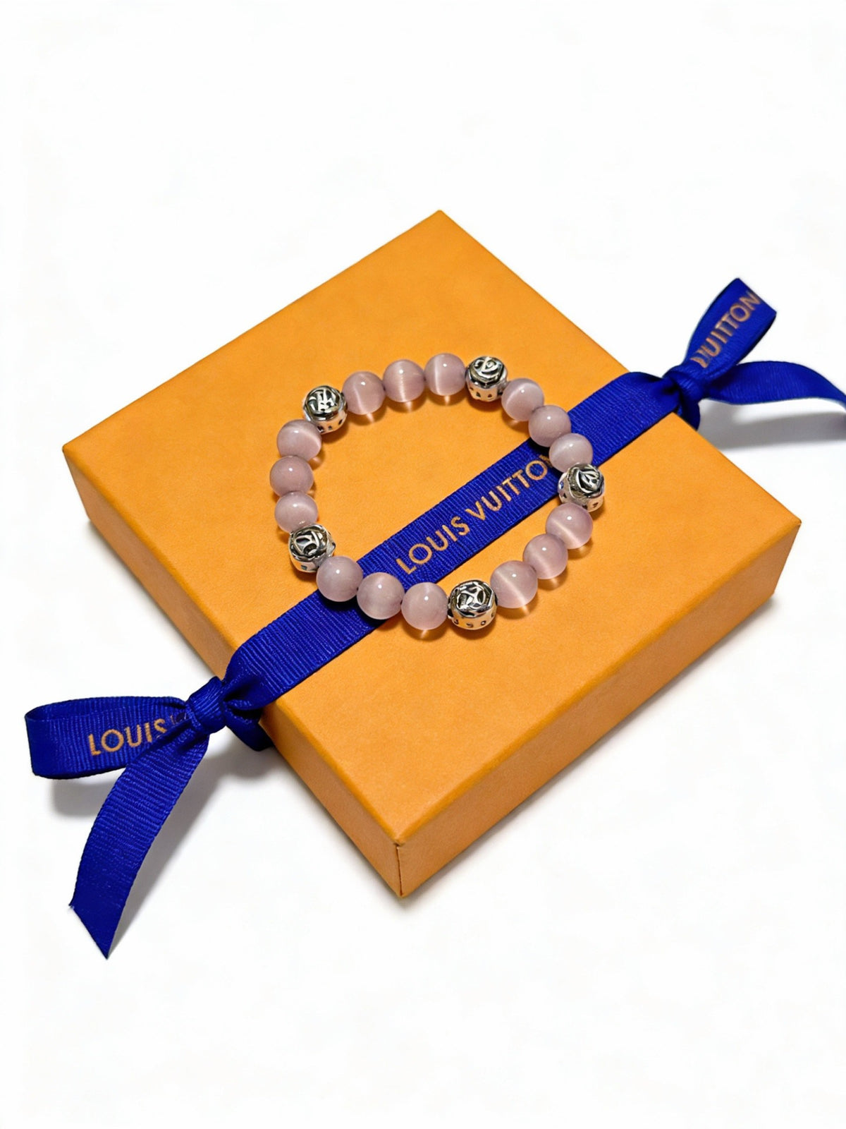 Geometric Emblem Bracelet in Silver-Tone – Design 025 side detail