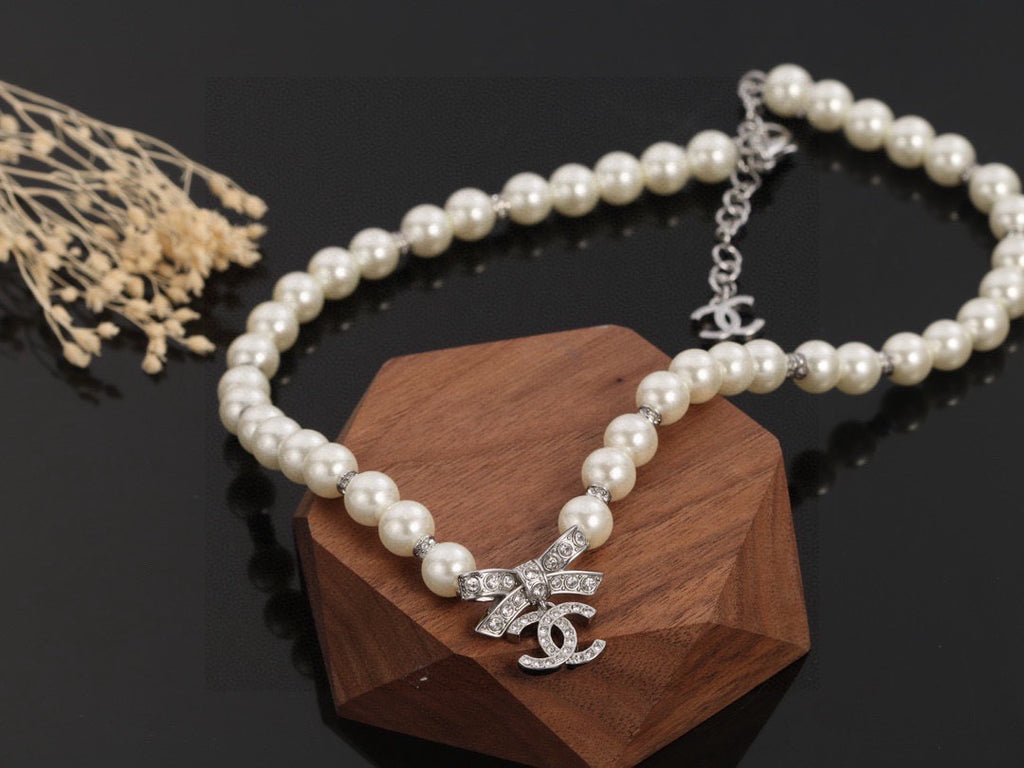 Bow Pearl-Detail Pendant Necklace – Pearl Detail – Design 003 front product view