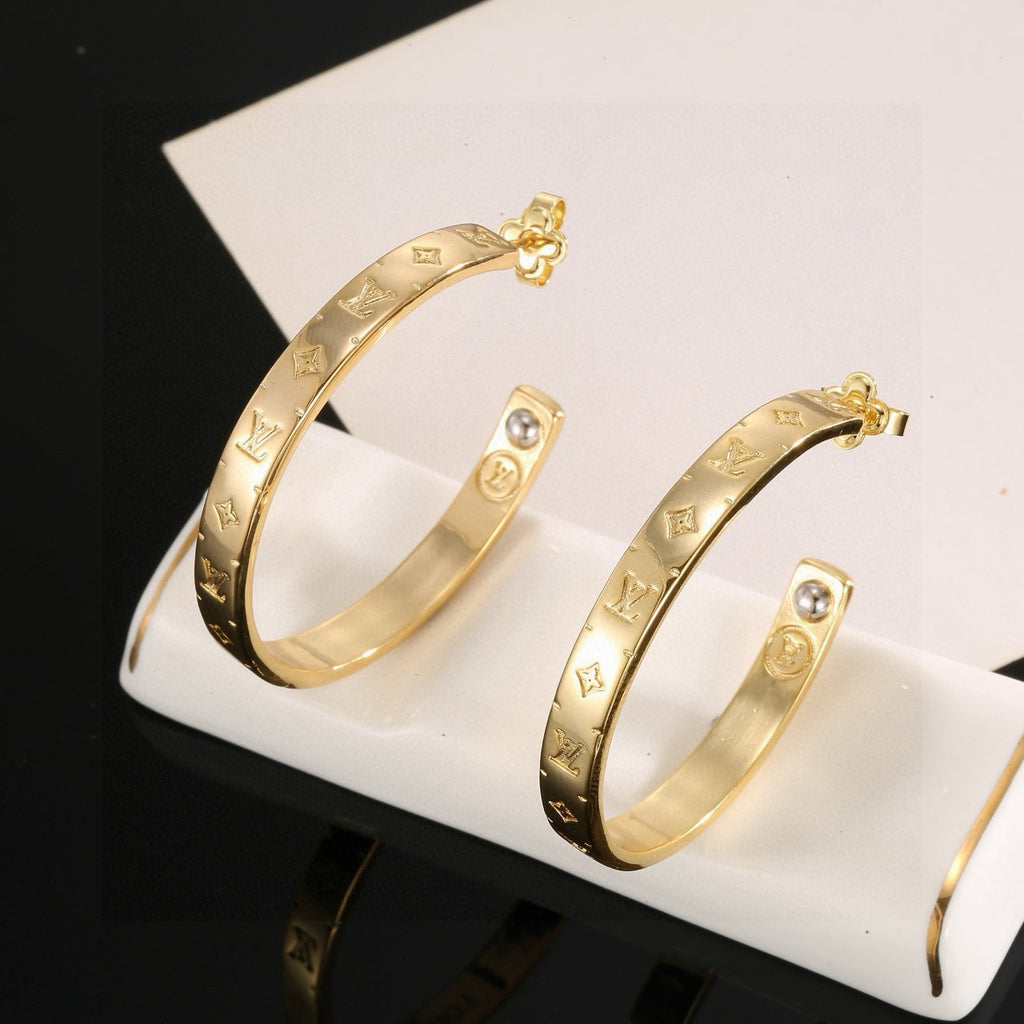 Letter Emblem Stud Earrings in Polished Metal-Tone – Design 014 side detail