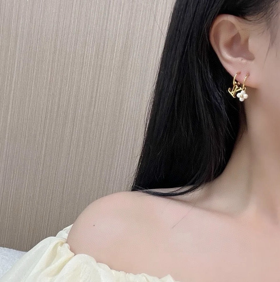 Clover Stud Earrings in Polished Metal-Tone – Clover Detail – Design 008 styled product view
