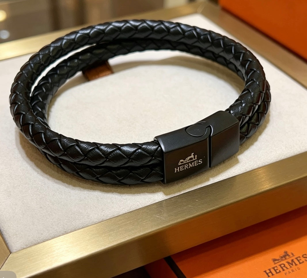 Horse Braided Bracelet in Gold-Tone – Braided Detail – Design 004 front product view