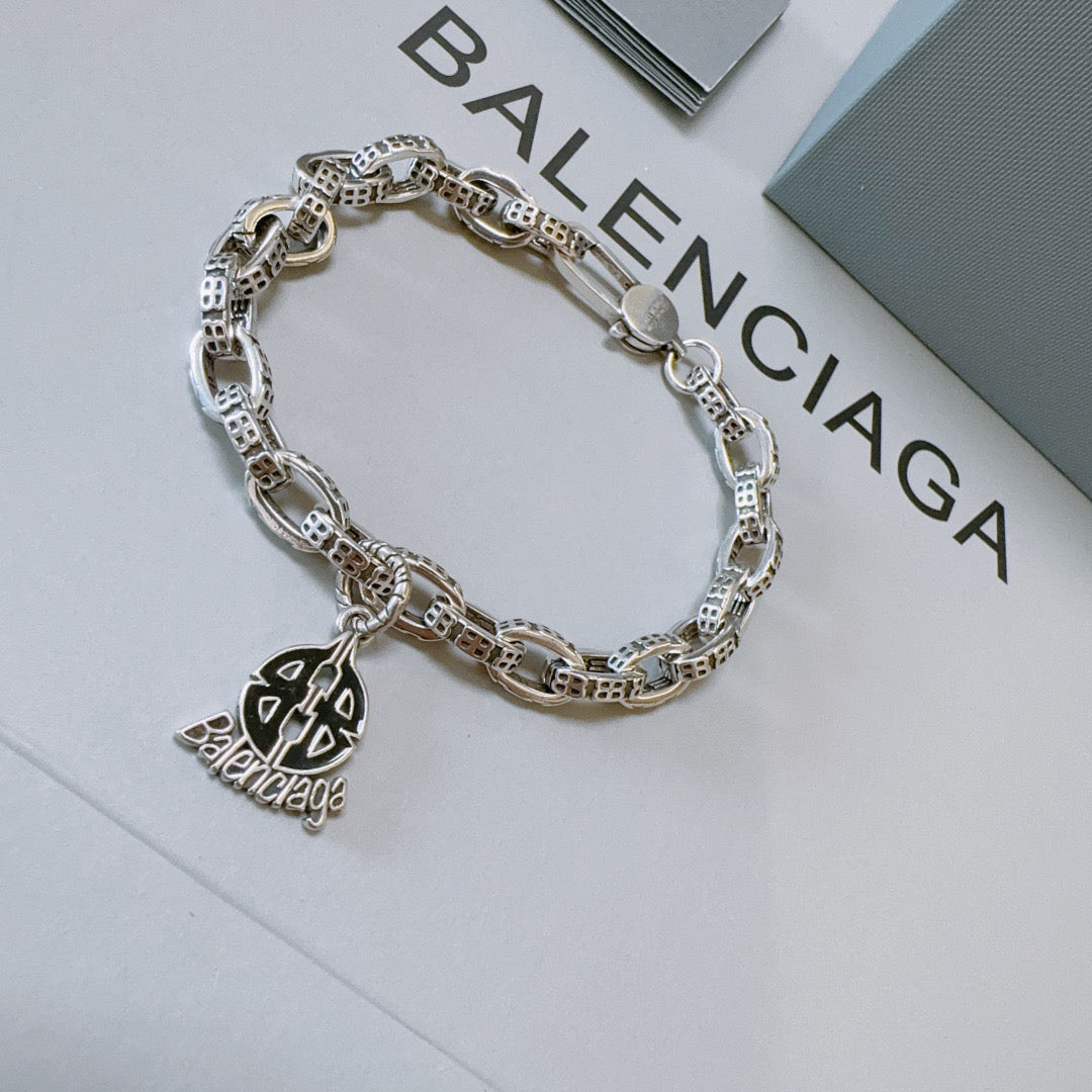 Geometric Emblem Bracelet in Polished Metal-Tone – Design 063 close-up detail