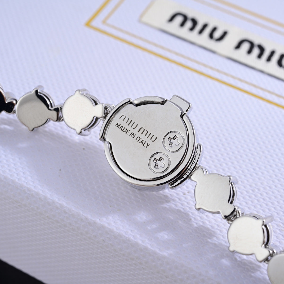 Geometric Emblem Bracelet in Polished Metal-Tone – Design 024 detail view