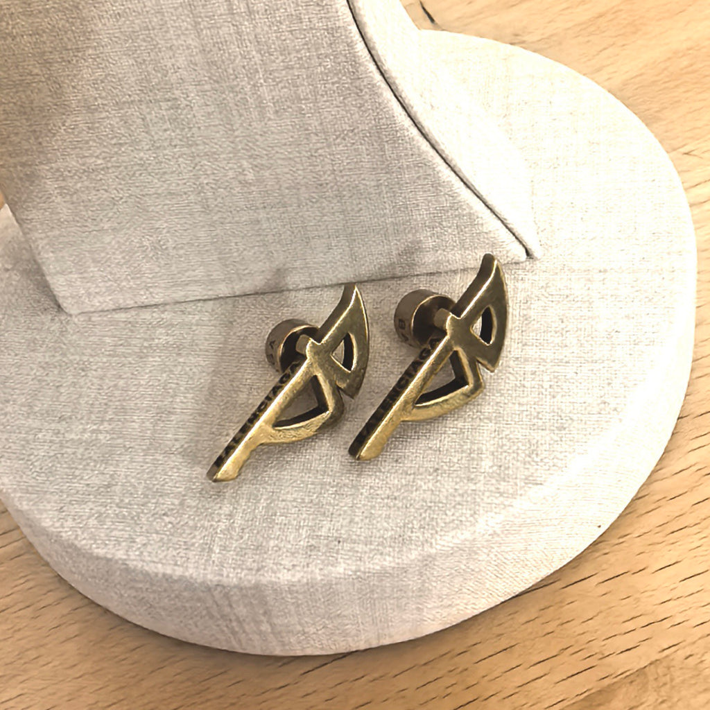 Ring Motif Statement Earrings in Gold-Tone – Vintage Detail – Design 002 close-up detail