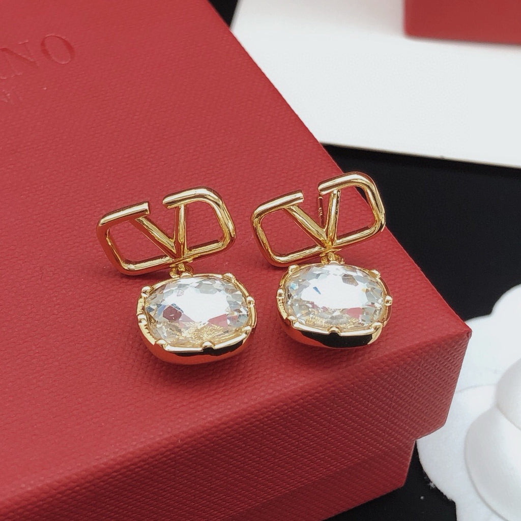 Signature Emblem Crystal-Accent Stud Earrings – Green side detail