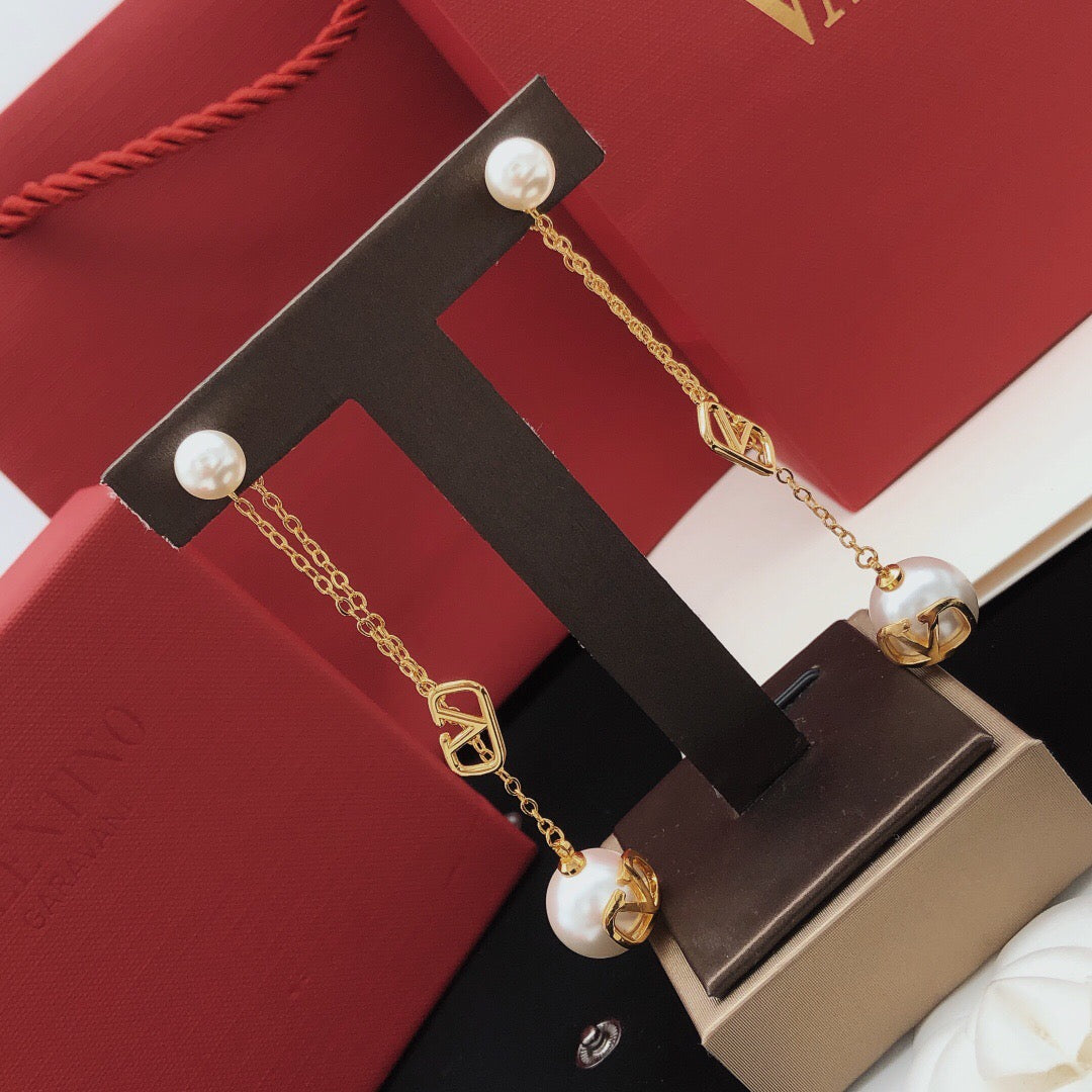 Signature Emblem Stud Earrings in Gold-Tone – Design 06 side detail
