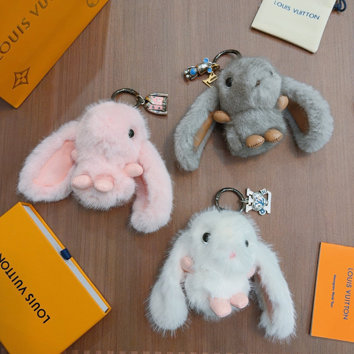 Bag Motif Keychain – Bag Detail – Design 114 styled product view