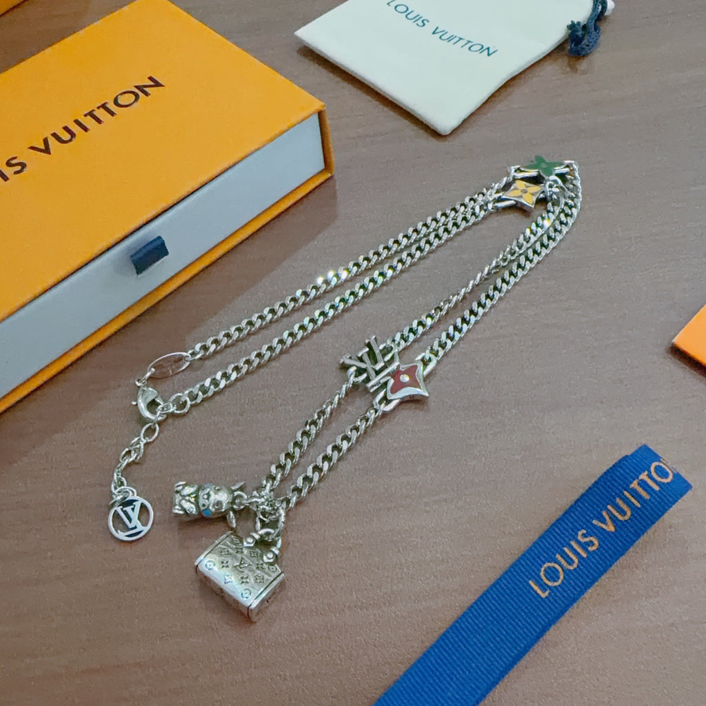 Chain Pendant Necklace in Silver-Tone – Design 037 styled product view