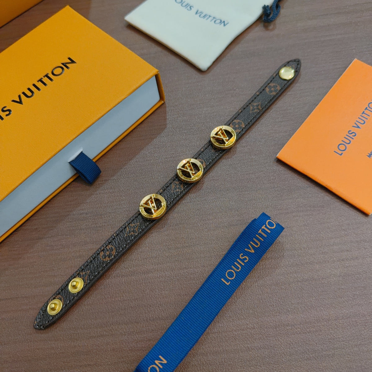 Geometric Emblem Leather-Detail Bracelet – Leather Detail – Design 018 front product view