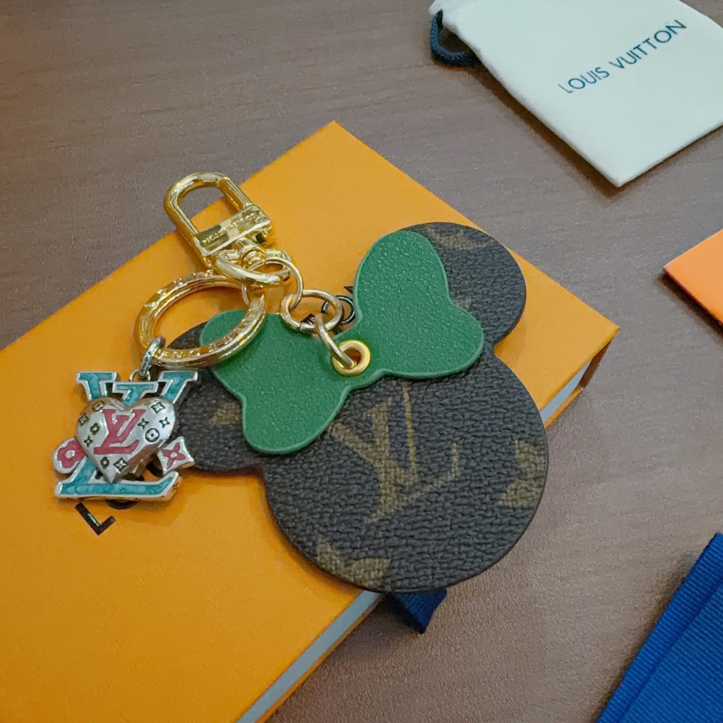 Bag Motif Keychain – Bag Detail – Design 109 styled product view