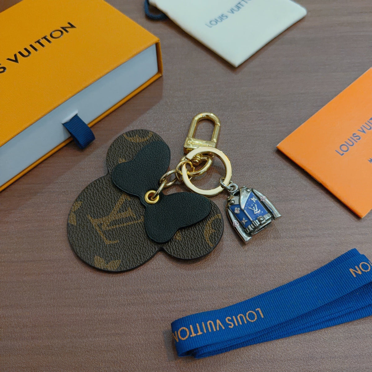 Bag Motif Keychain – Bag Detail – Design 107 side detail