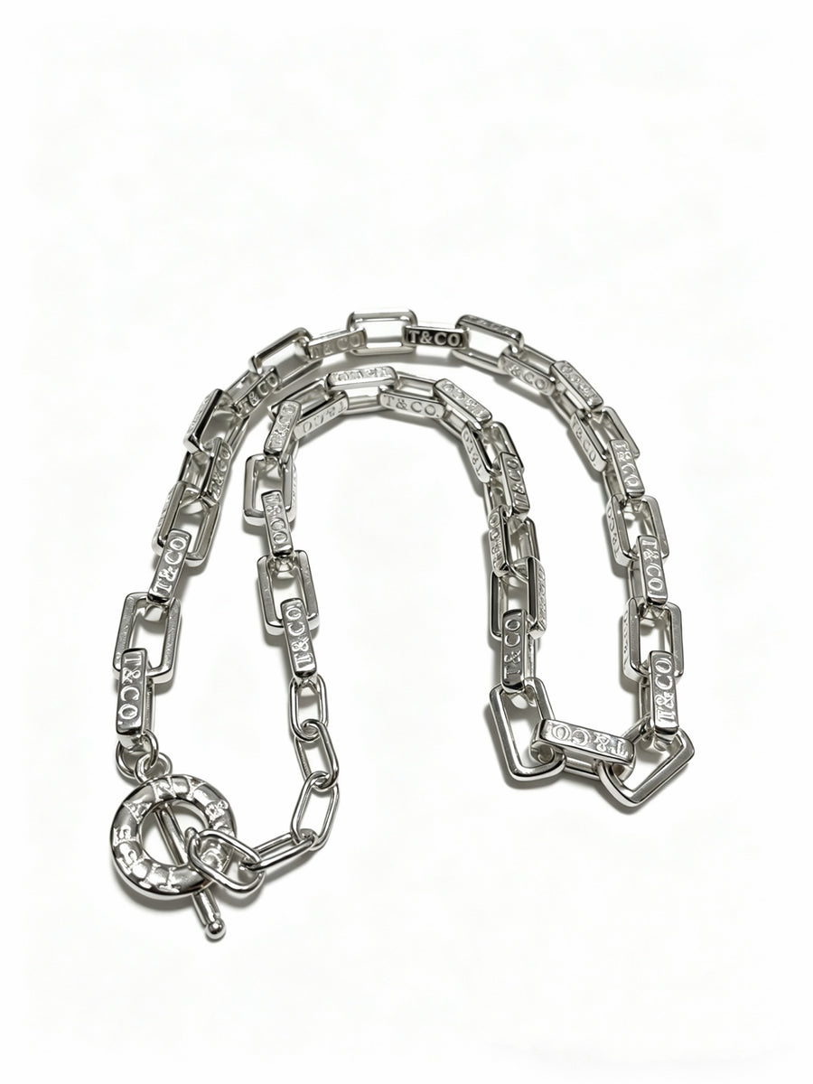 Signature Motif Pendant Necklace in Silver-Tone – Vintage Detail – Design 39 main product view