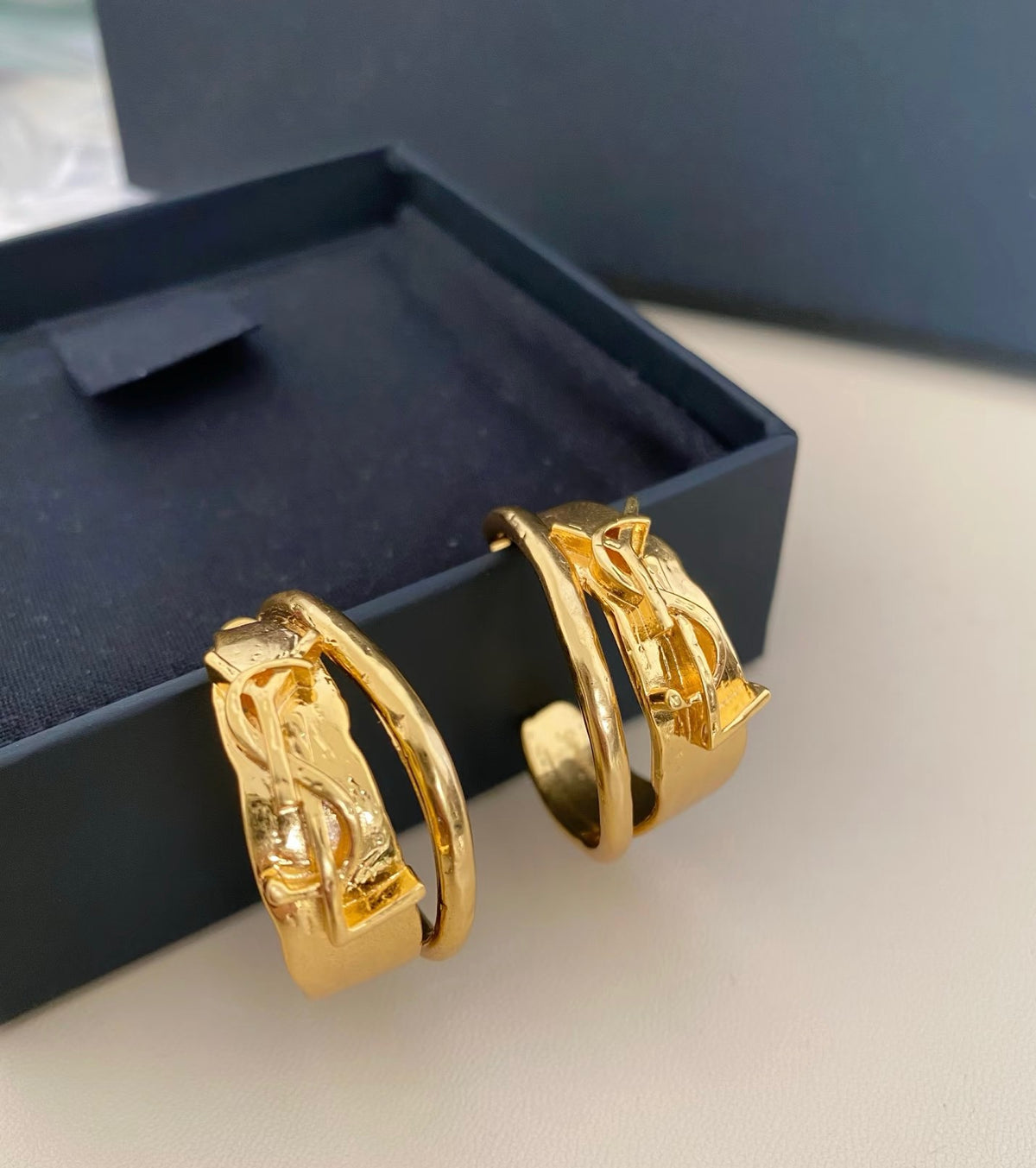 Geometric Emblem Hoop Earrings in Gold-Tone – Vintage Detail – Design 002 detail view