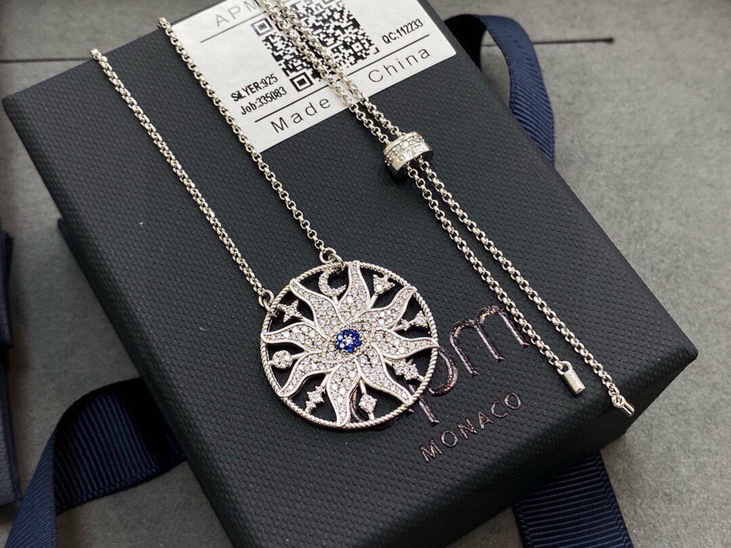 Adjustable Spike Pendant Necklace in Silver-Tone close-up detail