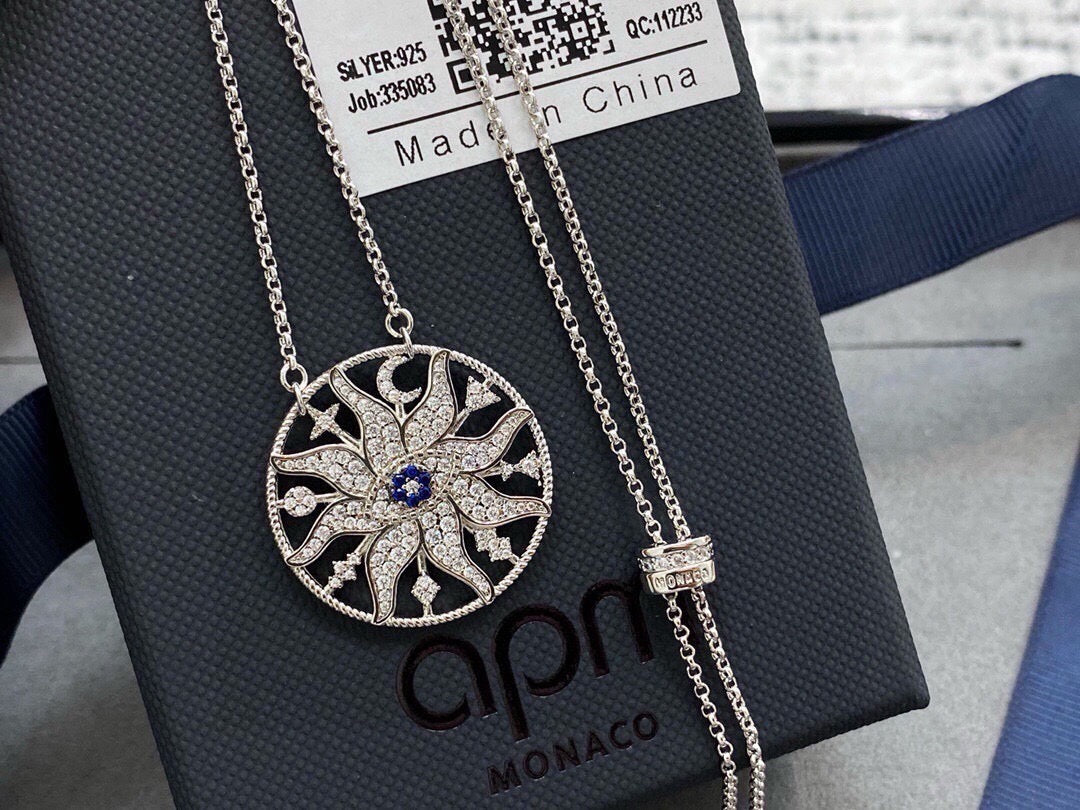 Adjustable Spike Pendant Necklace in Silver-Tone main product view