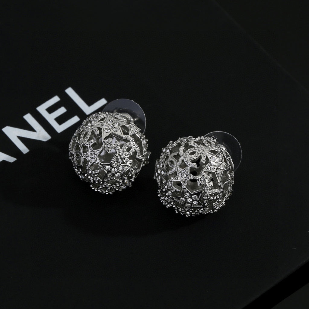 Star Stud Earrings in Gold-Tone – Star Detail – Design 008 front product view