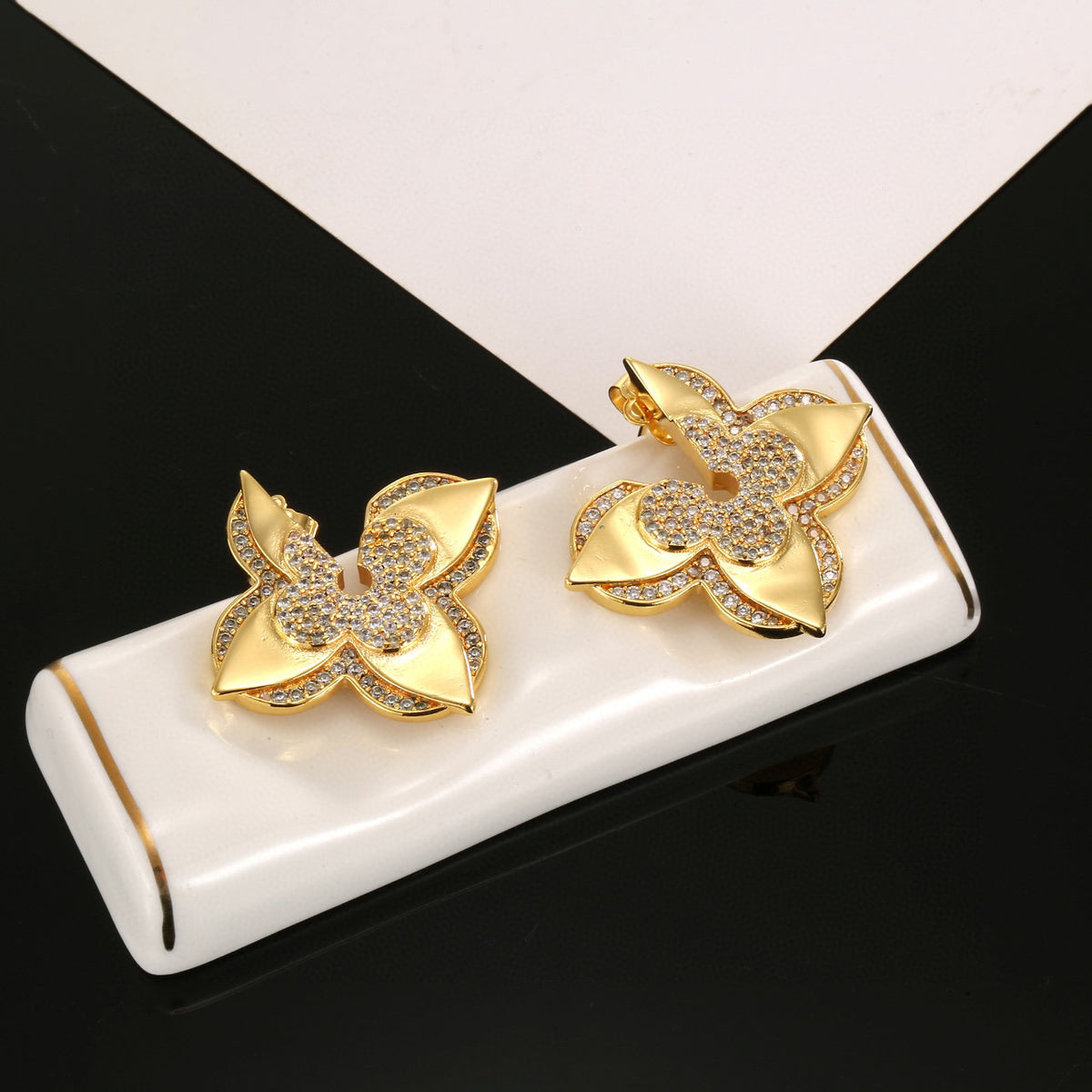 Clover Stud Earrings in Gold-Tone – Clover Detail – Design 008 front product view