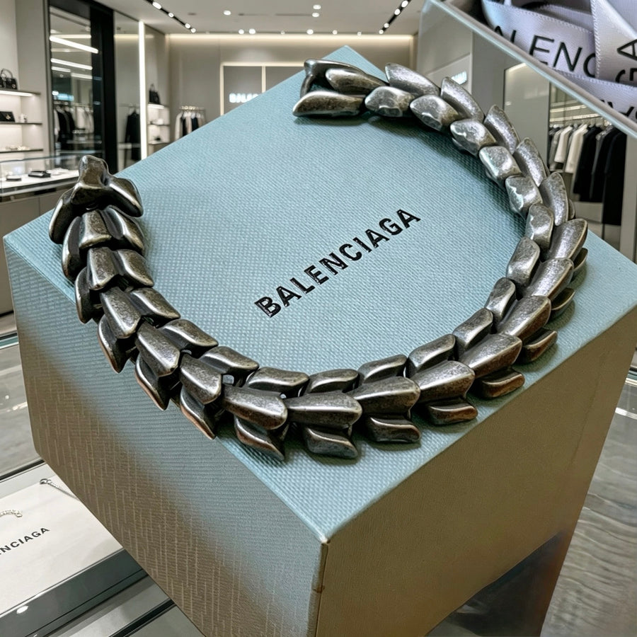 Geometric Emblem Bracelet in Polished Metal-Tone – Vintage Detail – Design 012 main product view