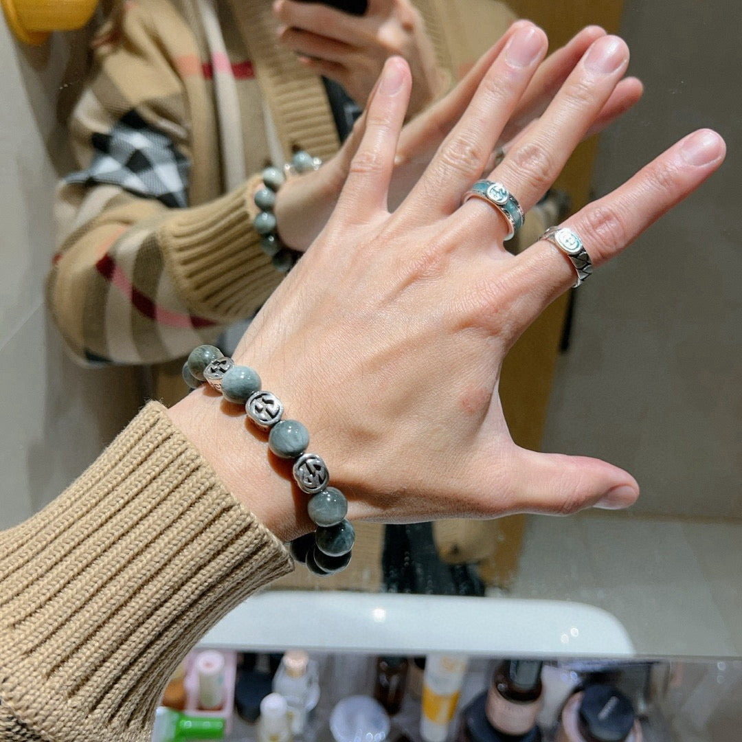 Double-G Emblem Bracelet in Polished Metal-Tone – Vintage Detail – Design 010 detail view