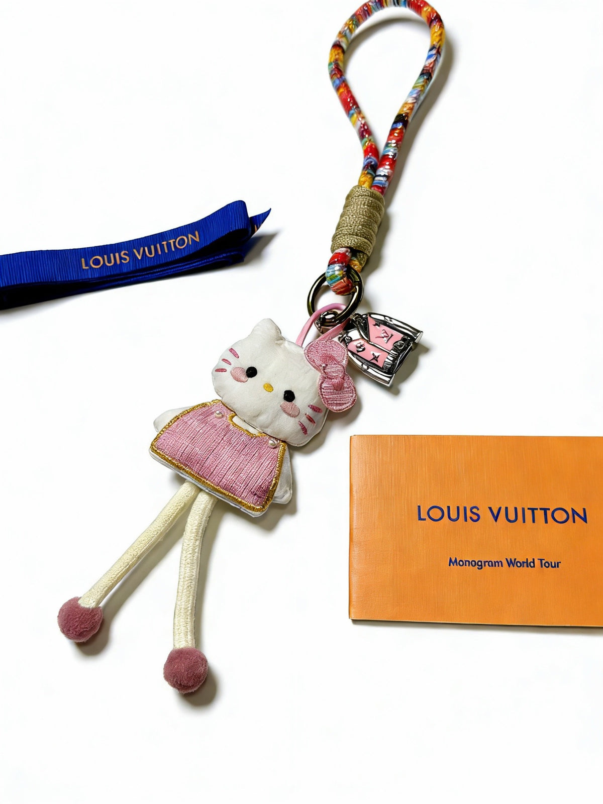 Bag Motif Keychain – Bag Detail – Design 100 main product view