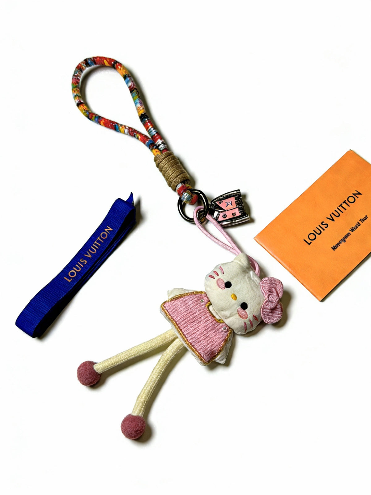 Bag Motif Keychain – Bag Detail – Design 100 close-up detail
