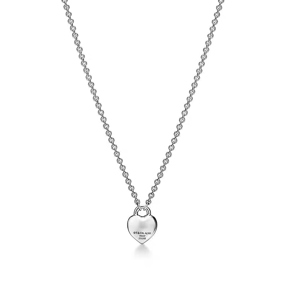 Signature Motif Pendant Necklace in Silver-Tone – Design 37 side detail