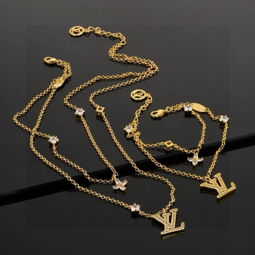 Floral Bracelet in Polished Metal-Tone – Design 001 side detail