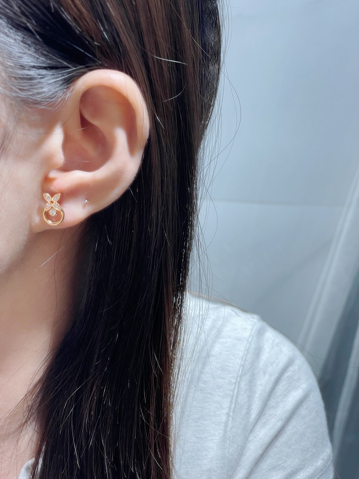 Geometric Emblem Stud Earrings in Polished Metal-Tone – Design 030 side detail