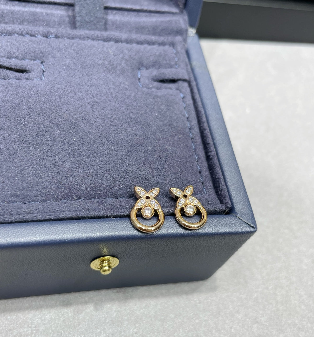 Geometric Emblem Stud Earrings in Polished Metal-Tone – Design 044 close-up detail