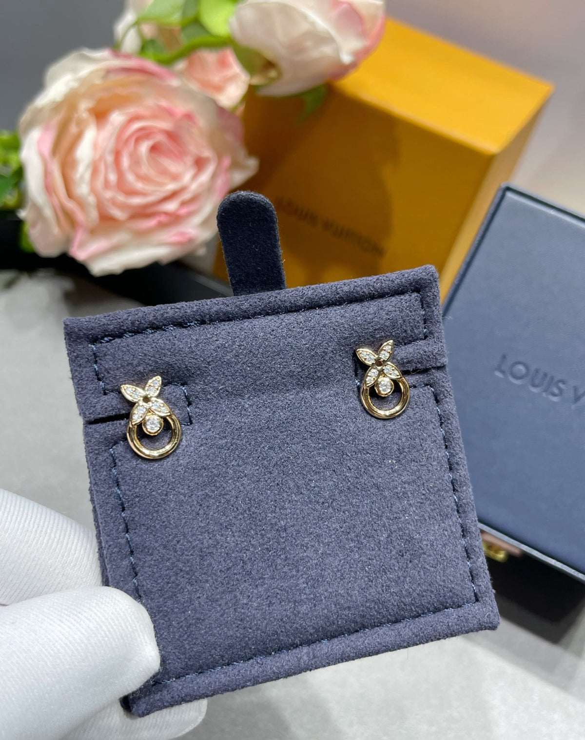 Geometric Emblem Stud Earrings in Polished Metal-Tone – Design 030 main product view