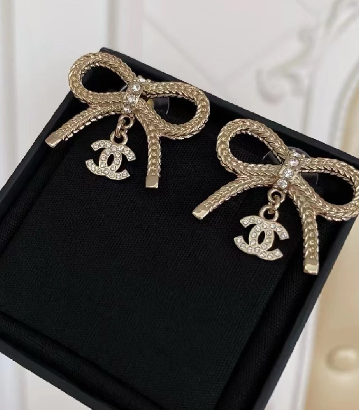Double-C Emblem Stud Earrings in Polished Metal-Tone – Design 383 main product view