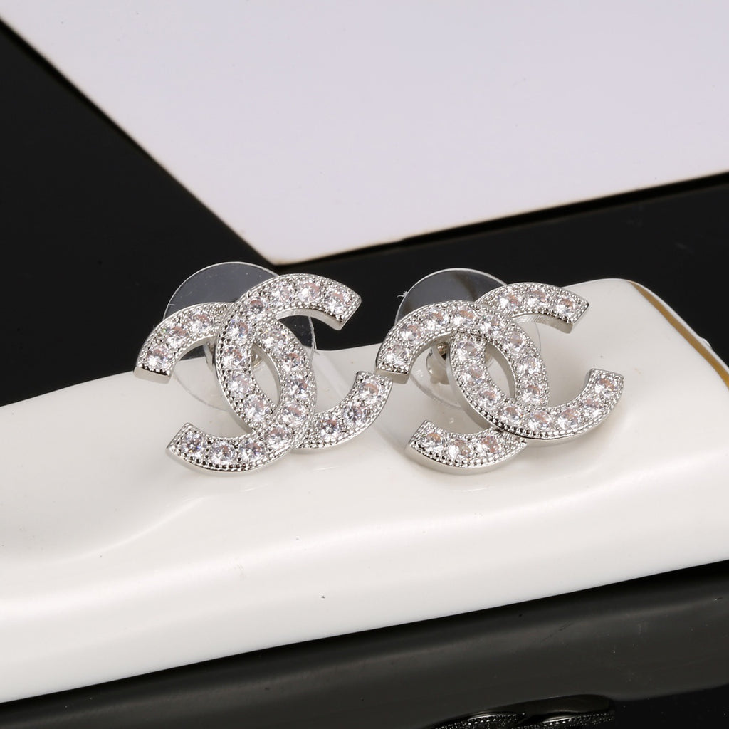 Signature Emblem Stud Earrings in Gold-Tone – Design 069 side detail