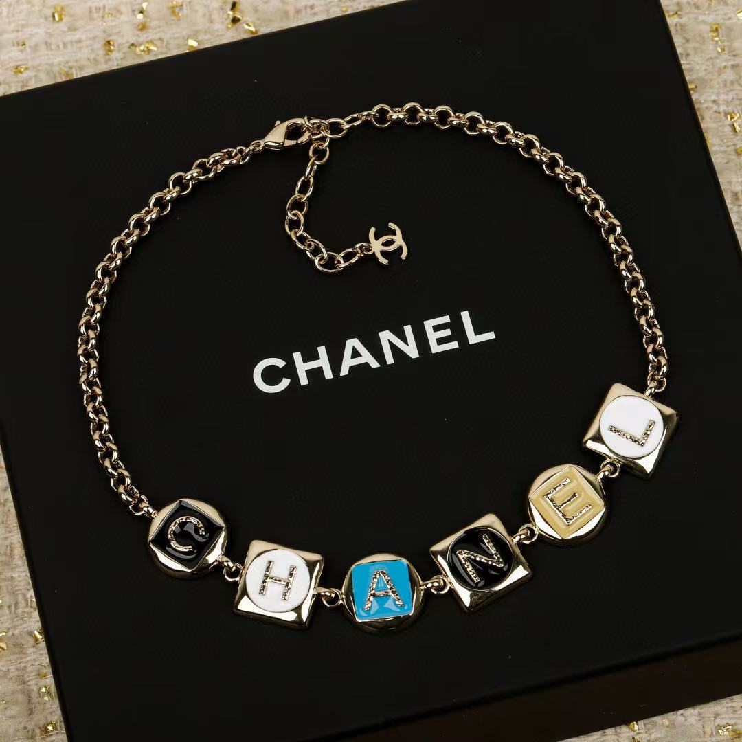 Letter Pendant Necklace in Polished Metal-Tone – Design 015 front product view