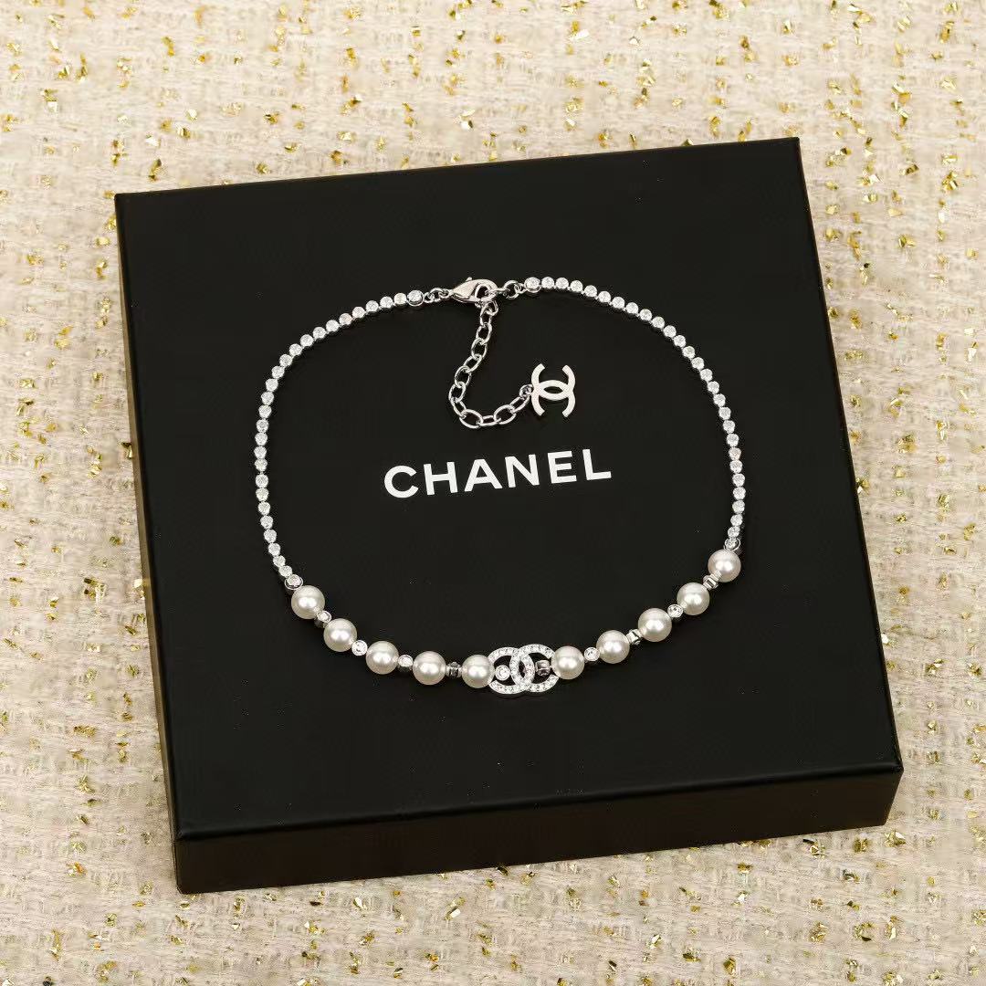 Double-C Emblem Pearl-Detail Pendant Necklace – Pearl Detail – Design 119 side detail