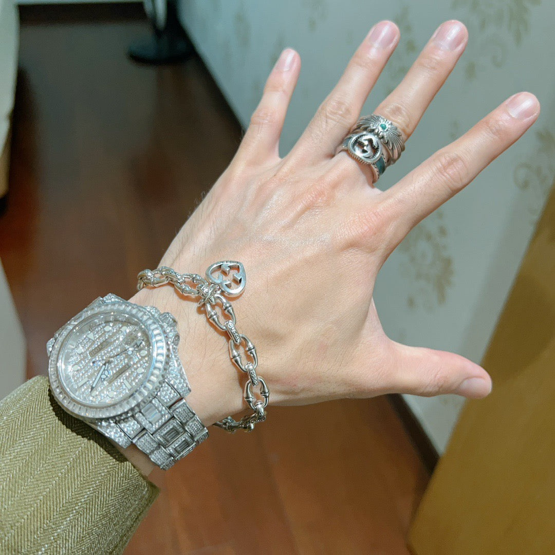 Floral Bracelet in Polished Metal-Tone – Design 017 detail view