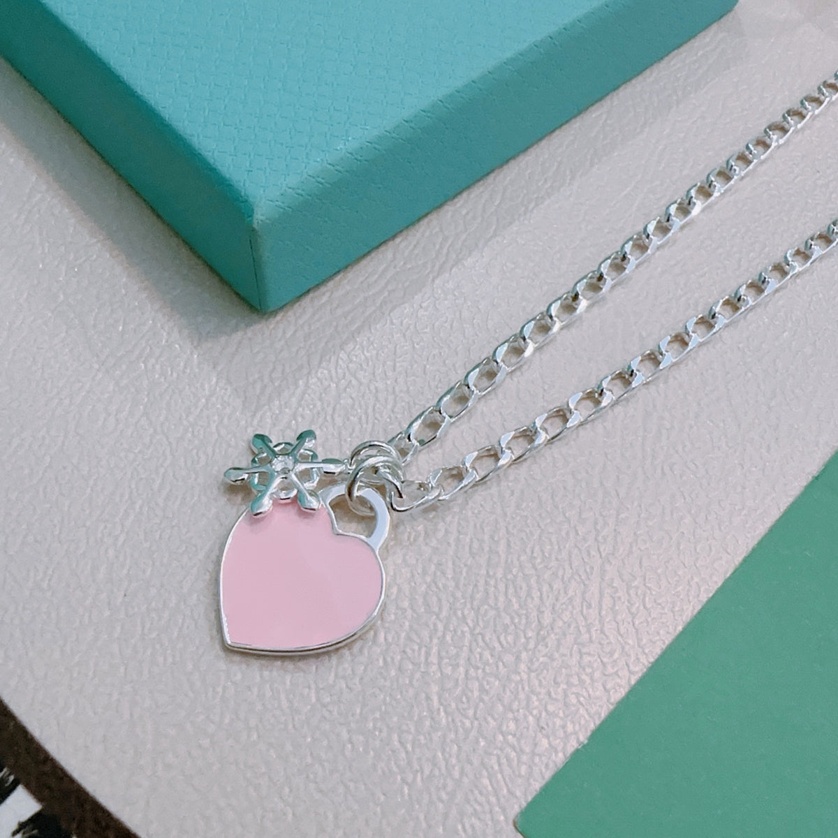 Signature Motif Pendant Necklace in Silver-Tone – Vintage Detail – Design 43 close-up detail