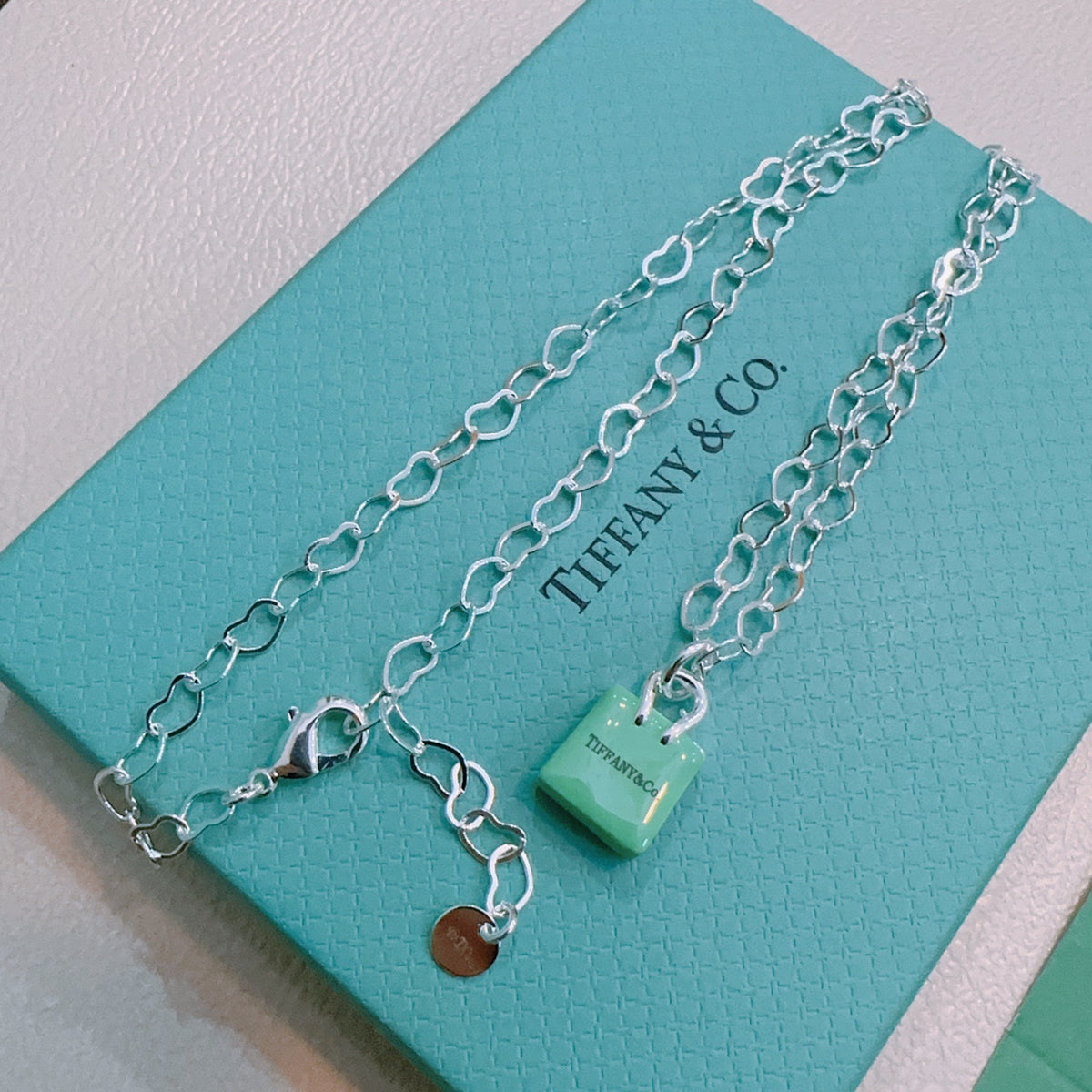Signature Motif Pendant Necklace in Silver-Tone – Vintage Detail – Design 49 close-up detail