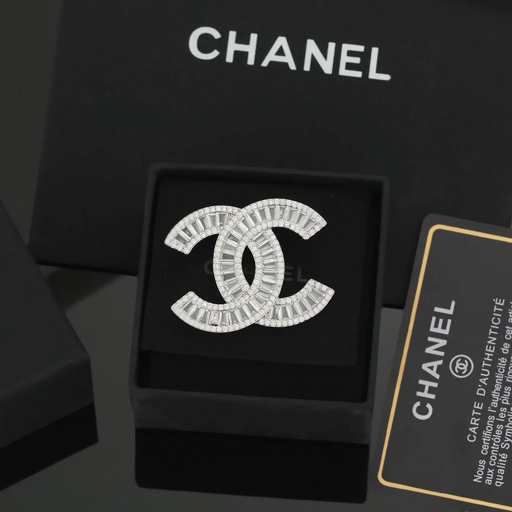 Signature Emblem Brooch in Polished Metal-Tone – Design 040 main product view