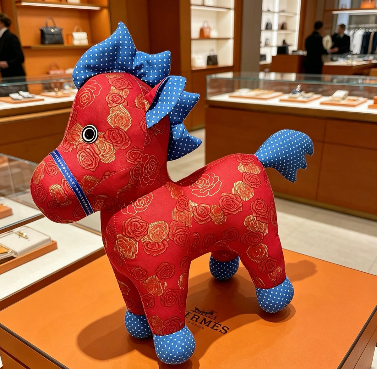 Horse Plush Figure – Design 004 side detail