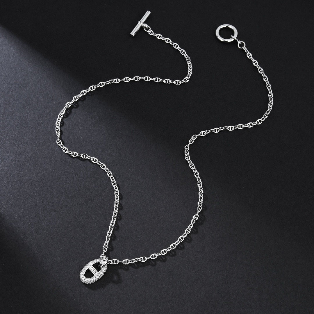Toggle Pendant Necklace in Rose-Gold-Tone – Rose Gold Detail – Design 003 styled product view